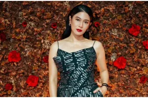 Cantiknya elegan bak royal family, ini rahasia pesona Dian Sastro dalam balutan makeup bold