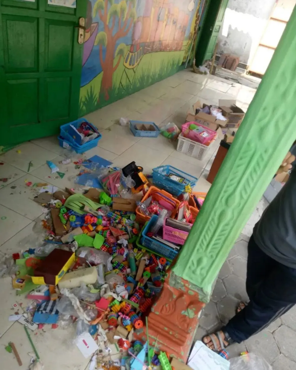 14 ular keliaran di TK © Instagram 14 ular keliaran di TK © Instagram