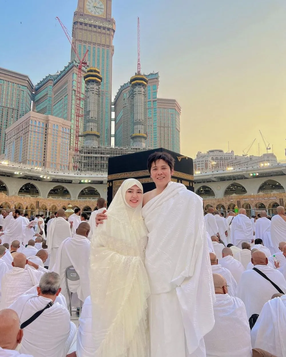 momen perdana seleb umrah bareng pasangan usai nikah © berbagai sumber