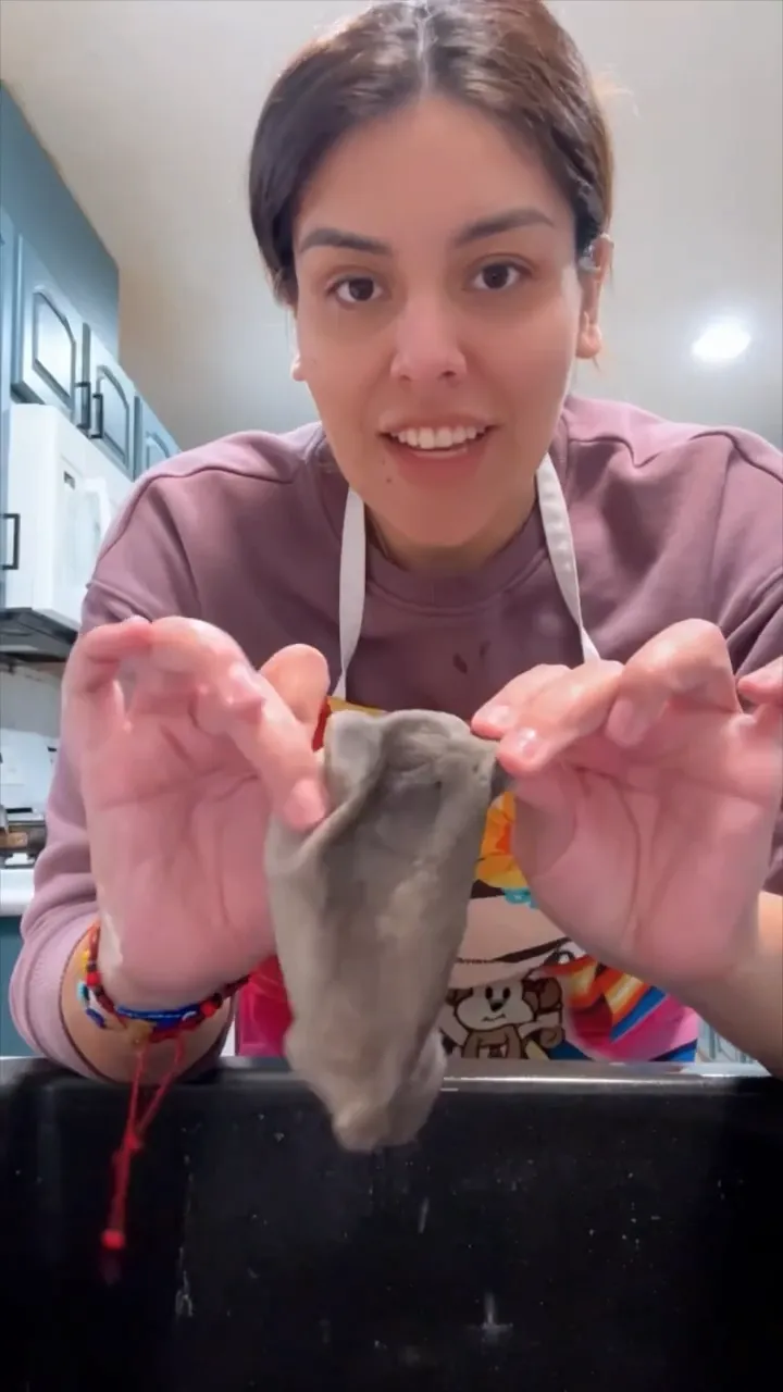 kaus kaki dekil bersih maksimal © 2024 brilio.net