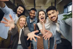 100 Respect quotes tentang teman, bikin hubungan makin solid dan kompak