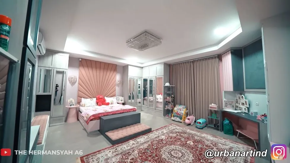 kamar arsy anak ashanty © YouTube
