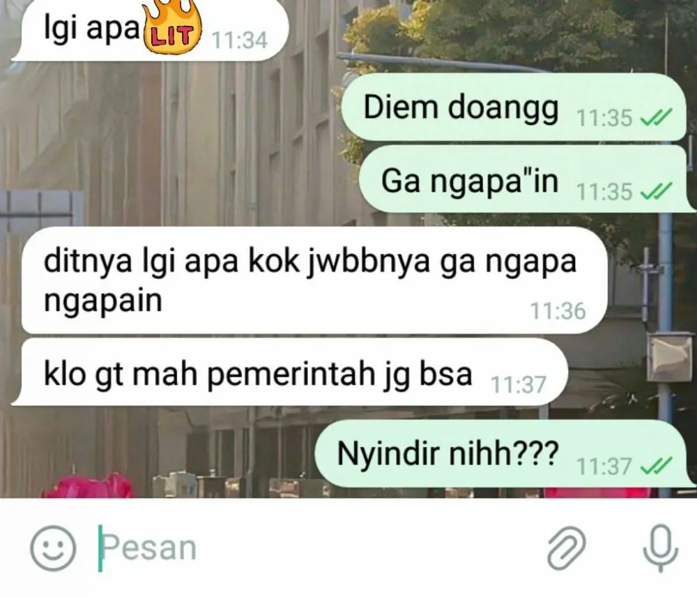 chat lucu nanya lagi apa bikin tepuk jidat berbagai sumber