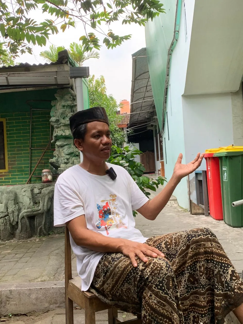 cuma dari jualan sempol © 2024 brilio.net cuma dari jualan sempol © 2024 brilio.net