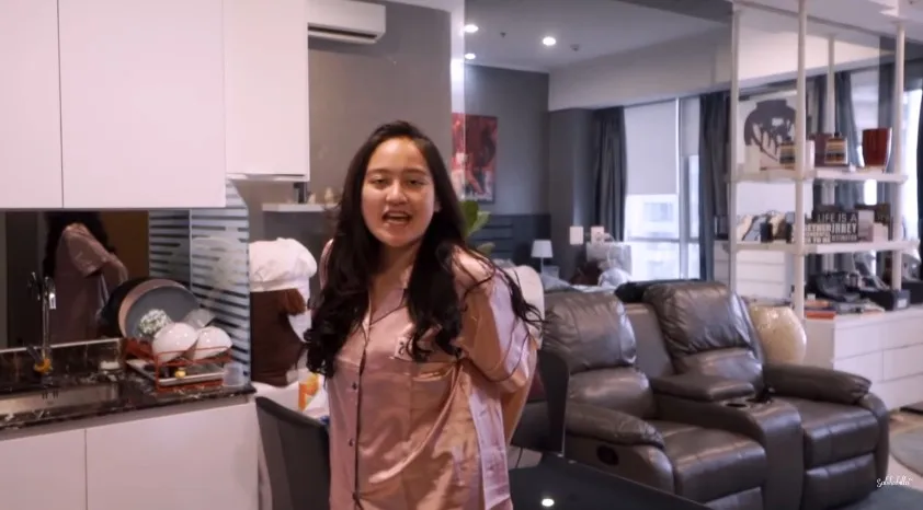 dapur apartemen Salshabilla Adriani © YouTube dapur apartemen Salshabilla Adriani © YouTube