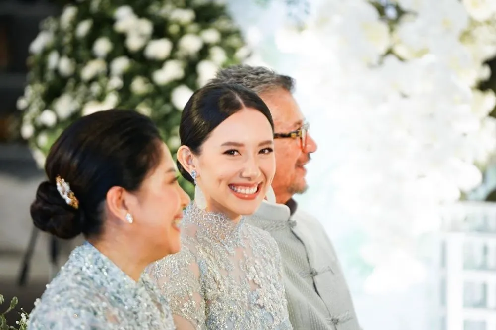 Momen lamaran Rio Haryanto Instagram Momen lamaran Rio Haryanto Instagram