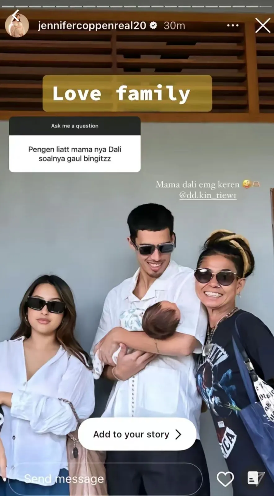 Jennifer Coppen dugem bareng mertua © berbagai sumber