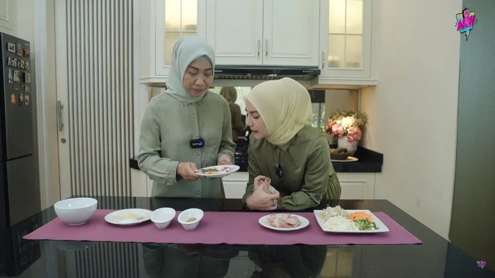 dapur ibunda Irish Bella minimalis © YouTube dapur ibunda Irish Bella minimalis © YouTube