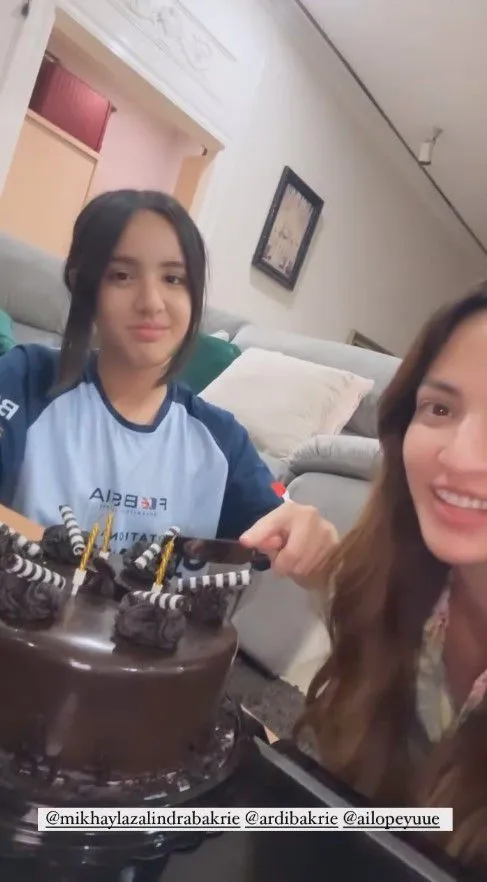 Nia Ramadhani rayakan ultah Mikhayla © Instagram Nia Ramadhani rayakan ultah Mikhayla © Instagram