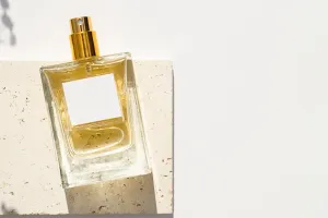 10 Rekomendasi parfum tanpa alkohol harga di bawah Rp 100 ribu, halal friendly