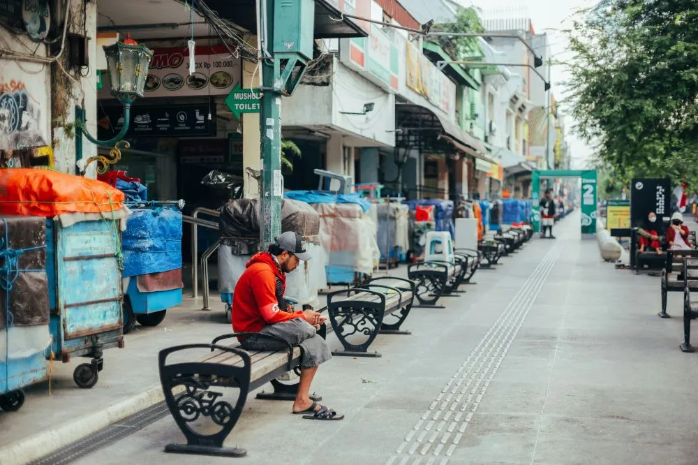 cara belanja murah ala wisatawan lokal di Malioboro © 2024 Unsplash.com cara belanja murah ala wisatawan lokal di Malioboro © 2024 Unsplash.com