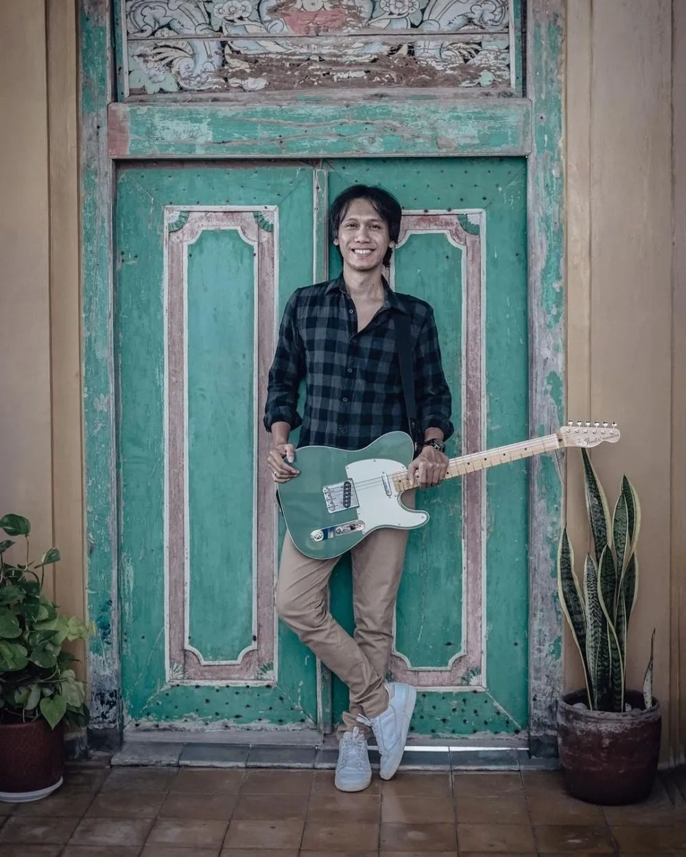 erros lelang gitar ratusan juta © Instagram