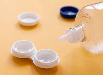 kesalahan memakai kontak lensa © 2024 brilio.net kesalahan memakai kontak lensa © 2024 brilio.net