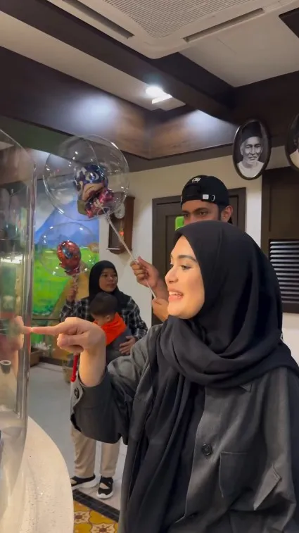 Vebby Palwinta liburan ke Malaysia © Instagram Vebby Palwinta liburan ke Malaysia © Instagram