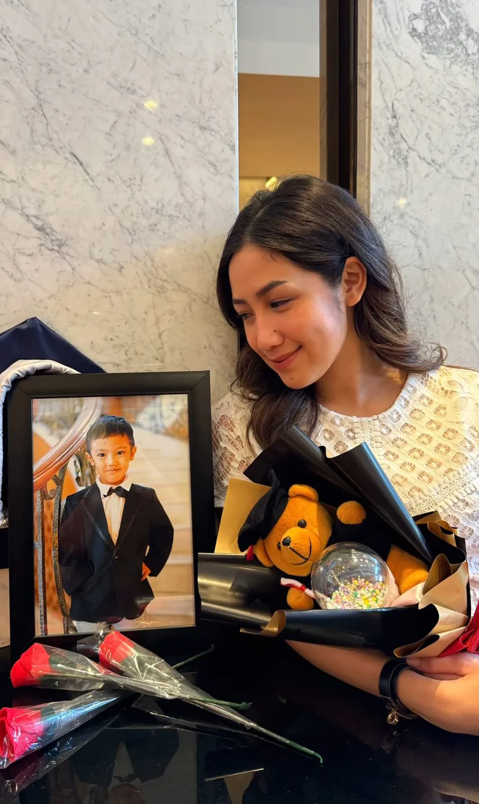 tamara tyasmara datang wisuda dante © Instagram tamara tyasmara datang wisuda dante © Instagram