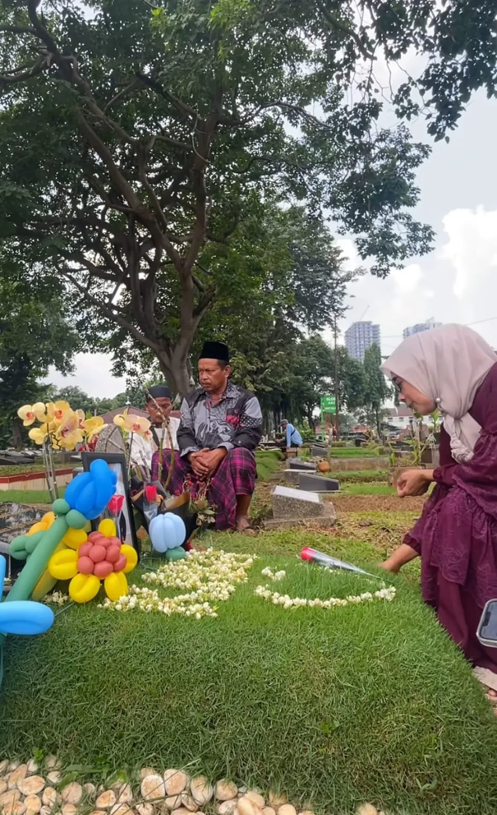 tamara tyasmara datang wisuda dante © Instagram tamara tyasmara datang wisuda dante © Instagram