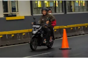 Tertangkap kamera saat lakukan aksi jambret di CFD Sudirman, kini 2 pelaku berhasil diringkus polisi