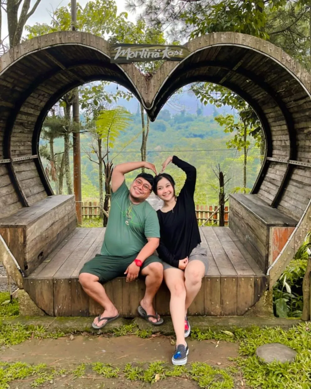 Riyuka Bunga minta maaf ke Heri Horeh © Instagram Riyuka Bunga minta maaf ke Heri Horeh © Instagram