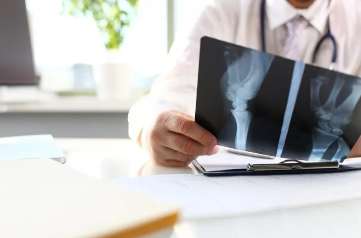 Nyeri di malam hari bisa jadi tanda kanker tulang freepik.com