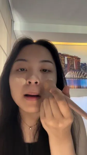 Tutorial makeup sat set Bernadya ini cuma andalkan skintint Instagram Tutorial makeup sat set Bernadya ini cuma andalkan skintint Instagram