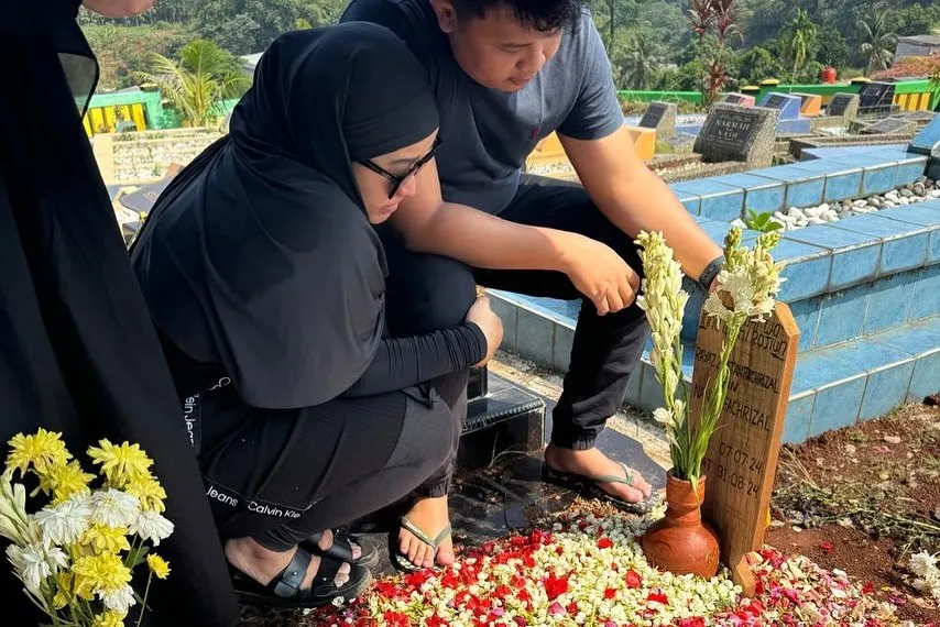 Curhatan pilu adik Ayu Ting Ting © Instagram Curhatan pilu adik Ayu Ting Ting © Instagram