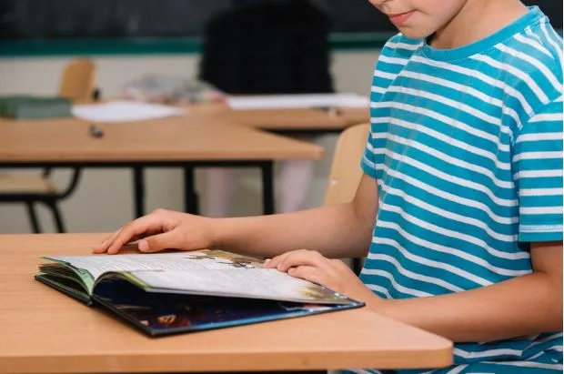 60 Contoh kalimat sederhana dan kalimat kompleks © 2024 brilio.net 60 Contoh kalimat sederhana dan kalimat kompleks © 2024 brilio.net