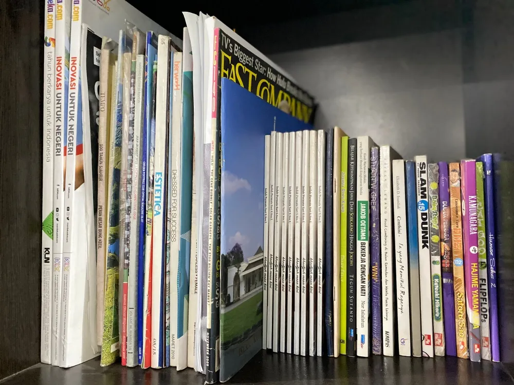 membaca buku atau ebook © berbagai sumber membaca buku atau ebook © berbagai sumber