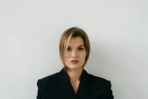 Nggak gampang putus asa, 5 zodiak ini punya jiwa kuat dan tangguh yang bikin kagum banyak orang