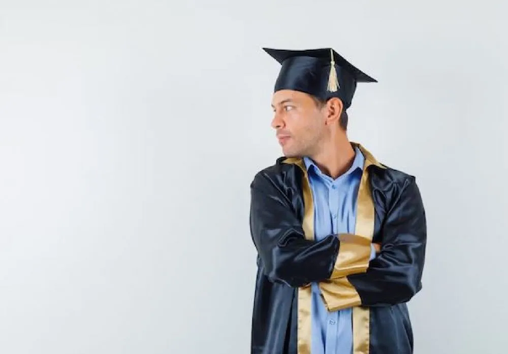 Perbedaan gelar Doktor dan Honoris Causa freepik.com