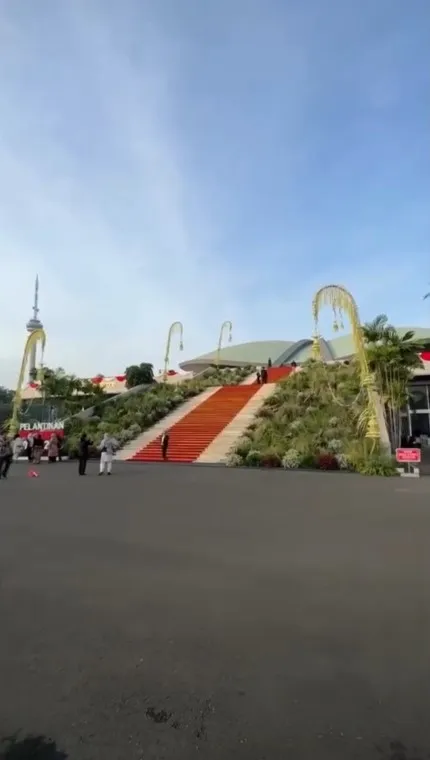 dekorasi janur kuning pelantikan presiden © 2024 brilio.net dekorasi janur kuning pelantikan presiden © 2024 brilio.net