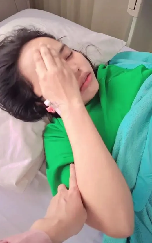 Momen cewek nanyain pesan dari Jefri Nichol © 2024 brilio.net