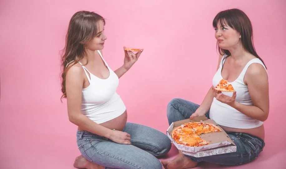 7 mitos ibu hamil suka ngidam aneh © 2024 brilio.net 7 mitos ibu hamil suka ngidam aneh © 2024 brilio.net