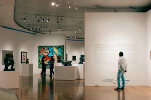 Sebutkan dan jelaskan macam macam pameran, pahami definisi, fungsi, dan contohnya