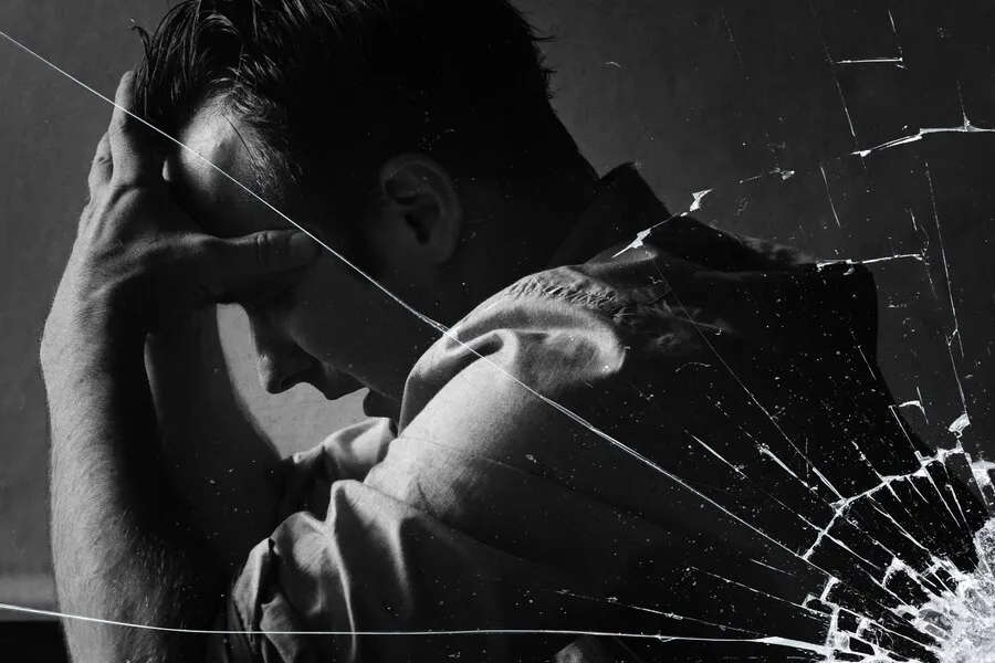 arti mitos cermin pecah © 2024 freepik.com arti mitos cermin pecah © 2024 freepik.com