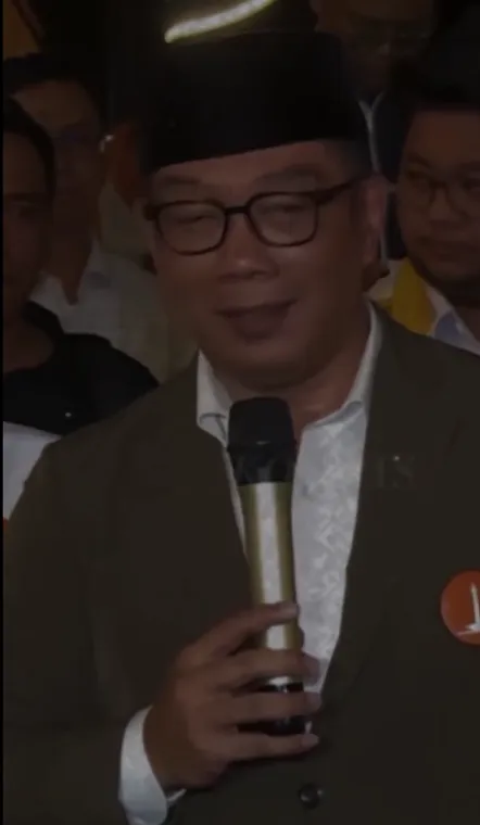 Ridwan Kamil memohon mendiang putranya tak ikut diseret-seret saat Pilkada 2024 © 2024 brilio.net