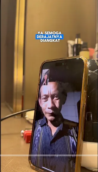 Obrolan Clara Shinta dengan Pak Sonhaji © 2024 TikTok