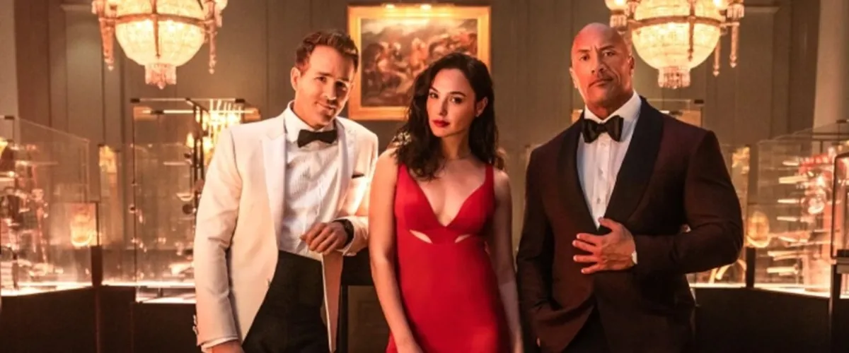 Ulasan film Red Notice, perpaduan aksi, komedi, dan petualangan menegangkan