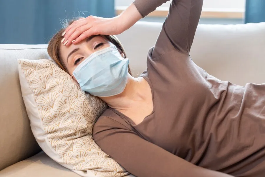 waspadai gejala awal herpes zoster © 2024 freepik.com