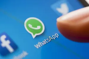 Pemerintah negara ini larang penggunaan WhatsApp untuk bisnis, ternyata ini alasannya
