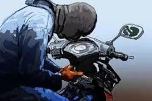 Aksi heroik wanita saat berusaha merebut motornya dari pencuri, rela terseret hingga beberapa meter