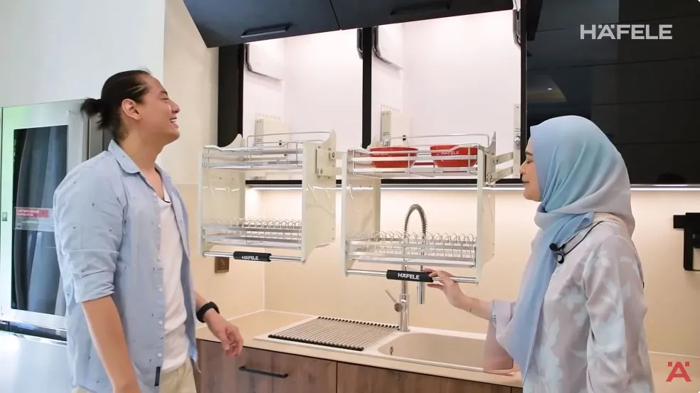 potret dapur roger danuarta © YouTube