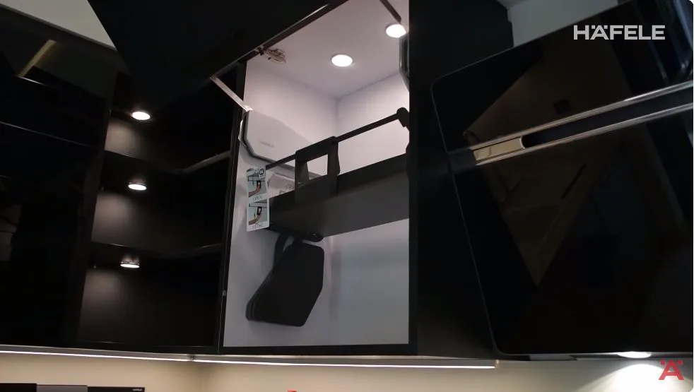 potret dapur roger danuarta © YouTube