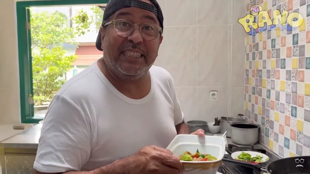 dapur kotor rumah Rano Karno © 2024 brilio.net dapur kotor rumah Rano Karno © 2024 brilio.net