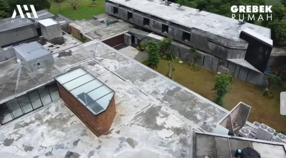 Museum di rumah dr. Tompi © 2024 brilio.net Museum di rumah dr. Tompi © 2024 brilio.net