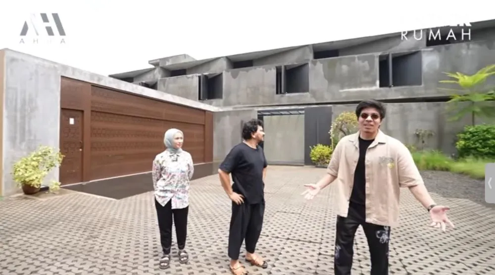 Museum di rumah dr. Tompi © 2024 brilio.net Museum di rumah dr. Tompi © 2024 brilio.net