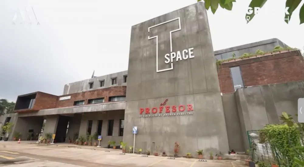 Museum di rumah dr. Tompi © 2024 brilio.net Museum di rumah dr. Tompi © 2024 brilio.net