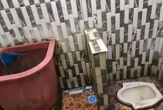 potret kocak toilet ini desainnya malah bikin meringis Berbagai sumber
