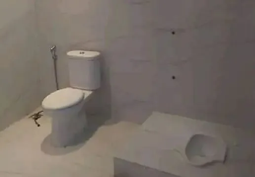 potret kocak toilet ini desainnya malah bikin meringis Berbagai sumber
