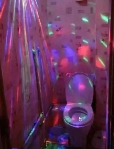 potret kocak toilet ini desainnya malah bikin meringis Berbagai sumber