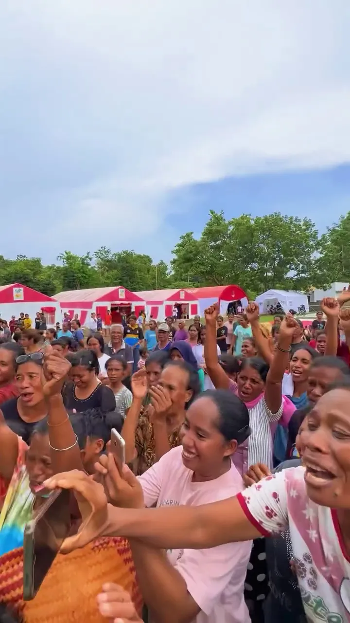 denny sumargo terjun bagikan donasi © 2025 Instagram denny sumargo terjun bagikan donasi © 2025 Instagram